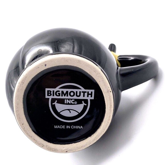 "TRUST ME I'M A NINJA" Coffee Mug Big Mouth Inc. 4 1/2 Inches Tall - Picture 6 of 7